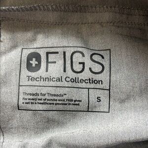 Figs Technical Collection Scrub pants (like an ankle fit) small